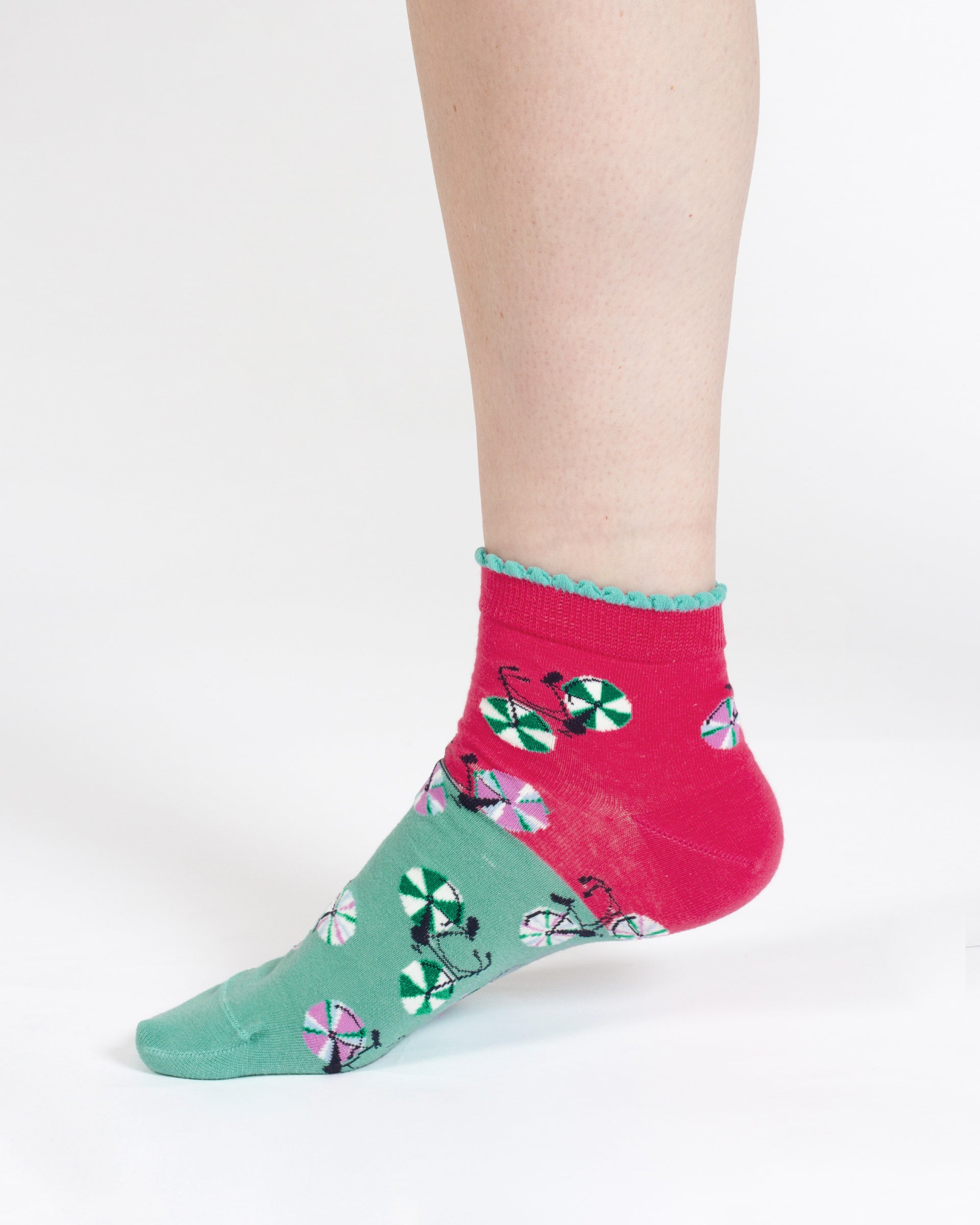 Bicycle Stripe Organic Cotton Ankle Socks - Coral/Green