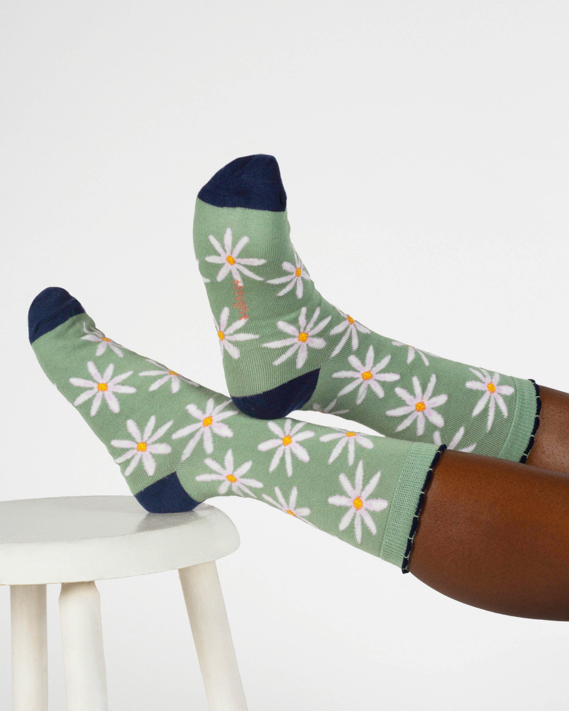 Womens April Birth Flower Sock - Daisy