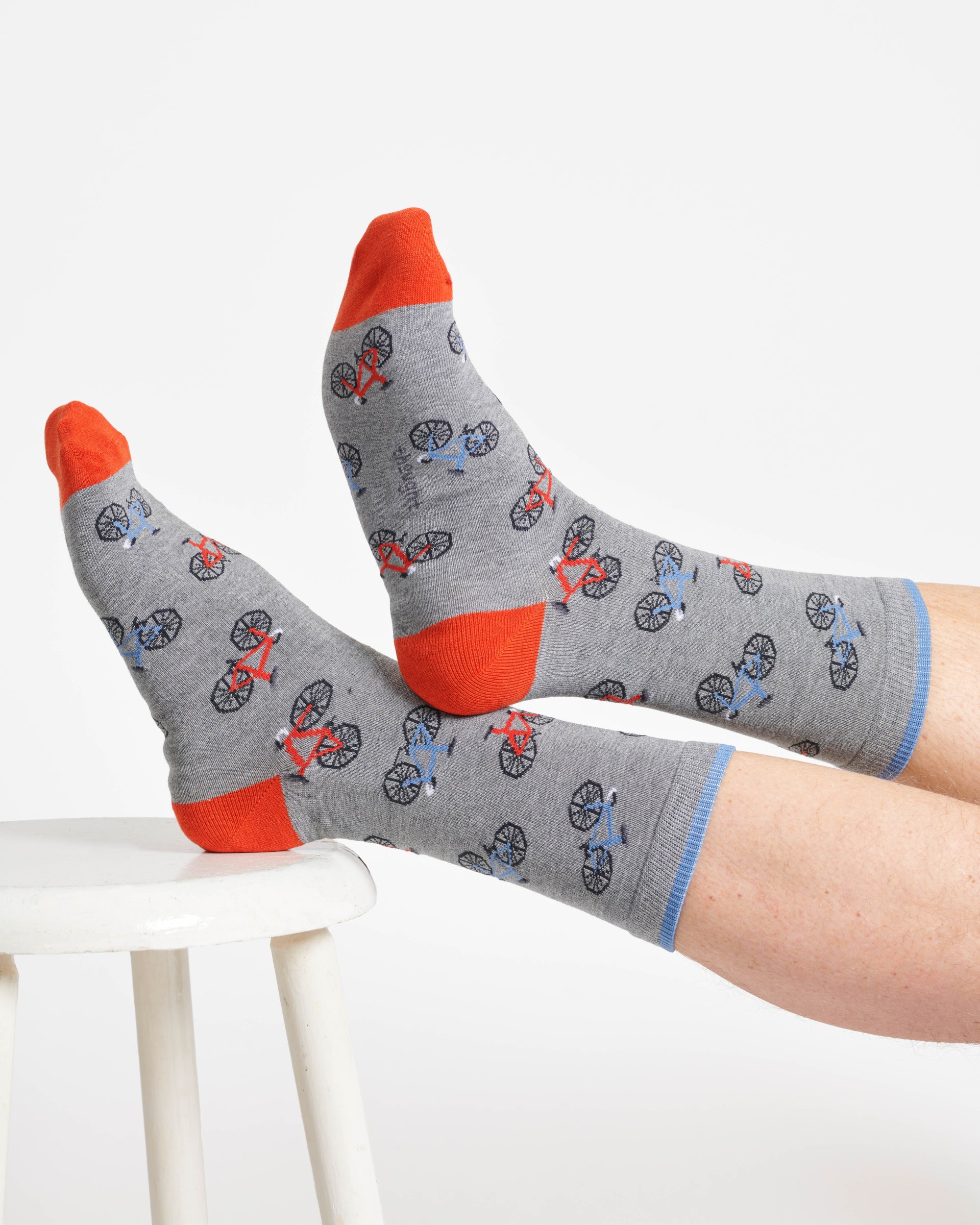 Go Explore Bamboo Gift Box of 7 Socks - Grey/Navy/Green/Orange