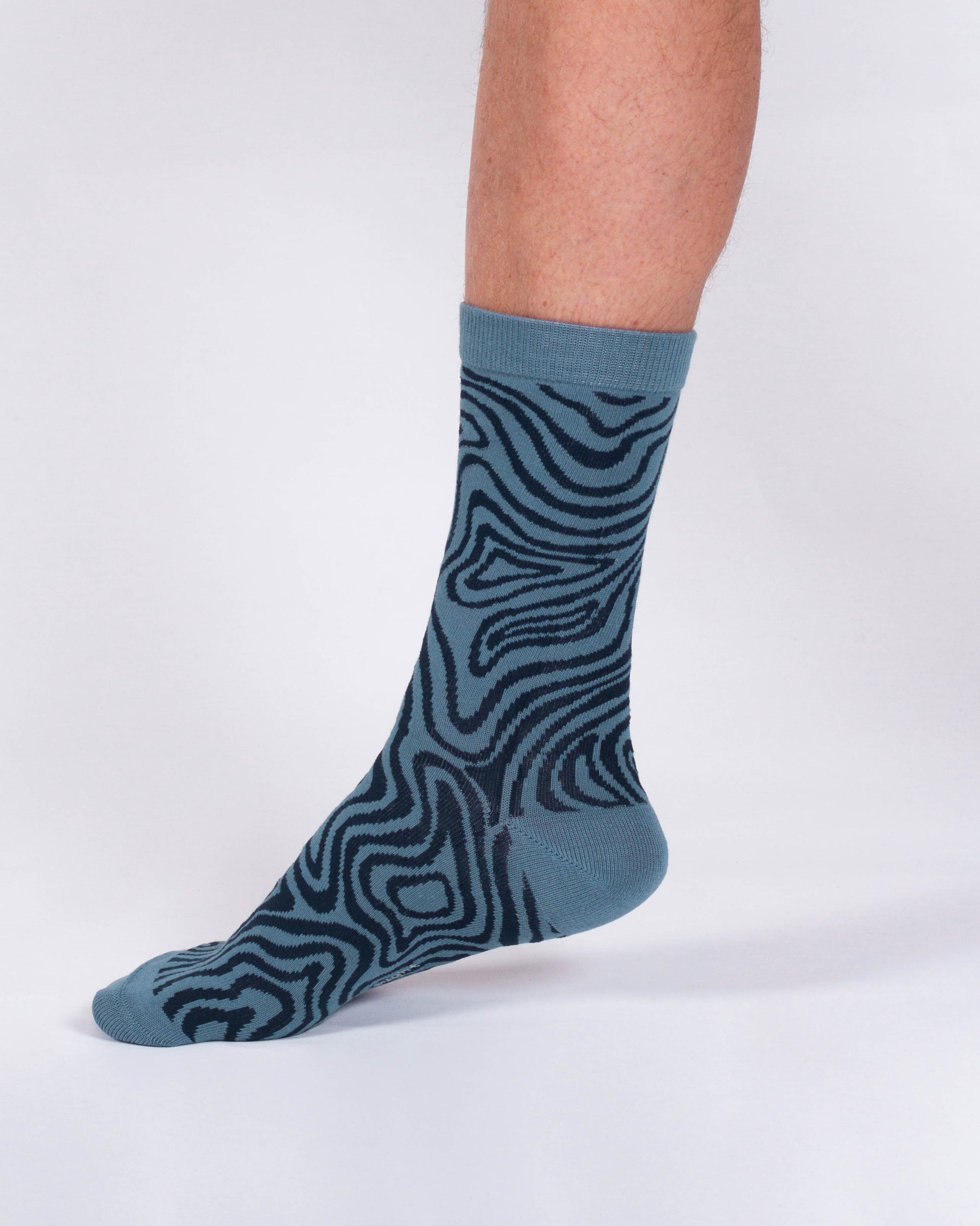 Abstract Bamboo Crew Socks - Blue/Navy Wave