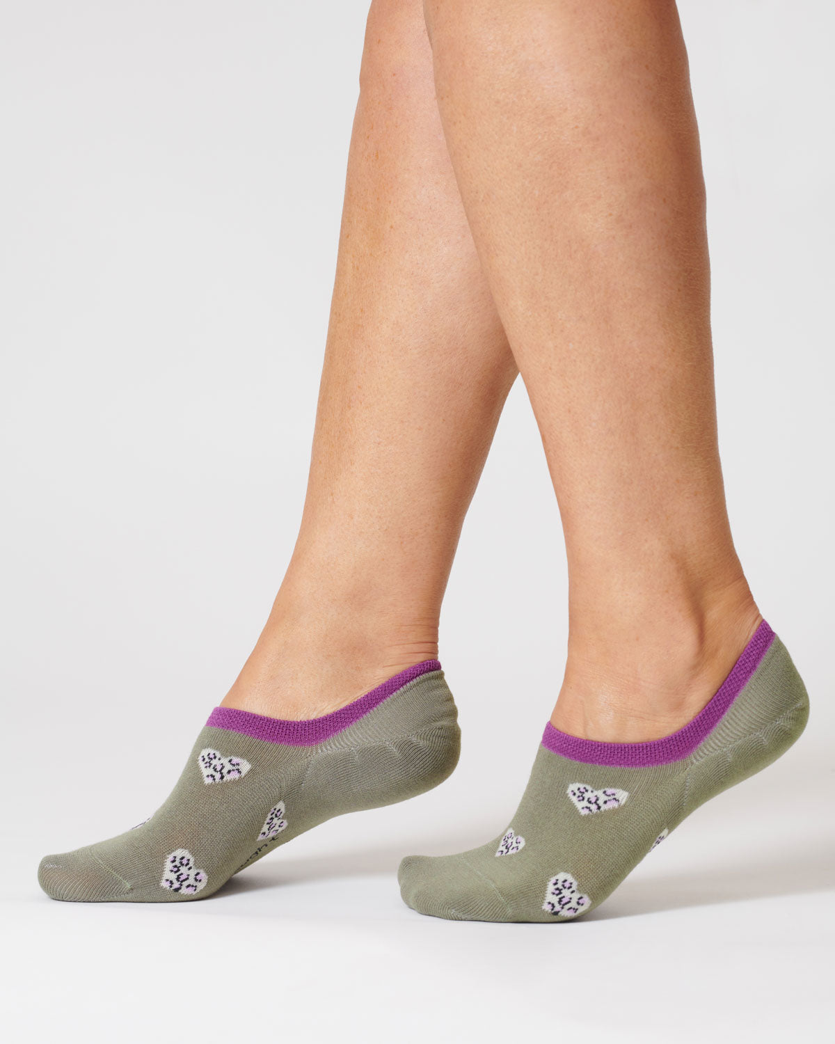 Womens Animal Print Heart Organic Cotton No Show Socks - Olive Green