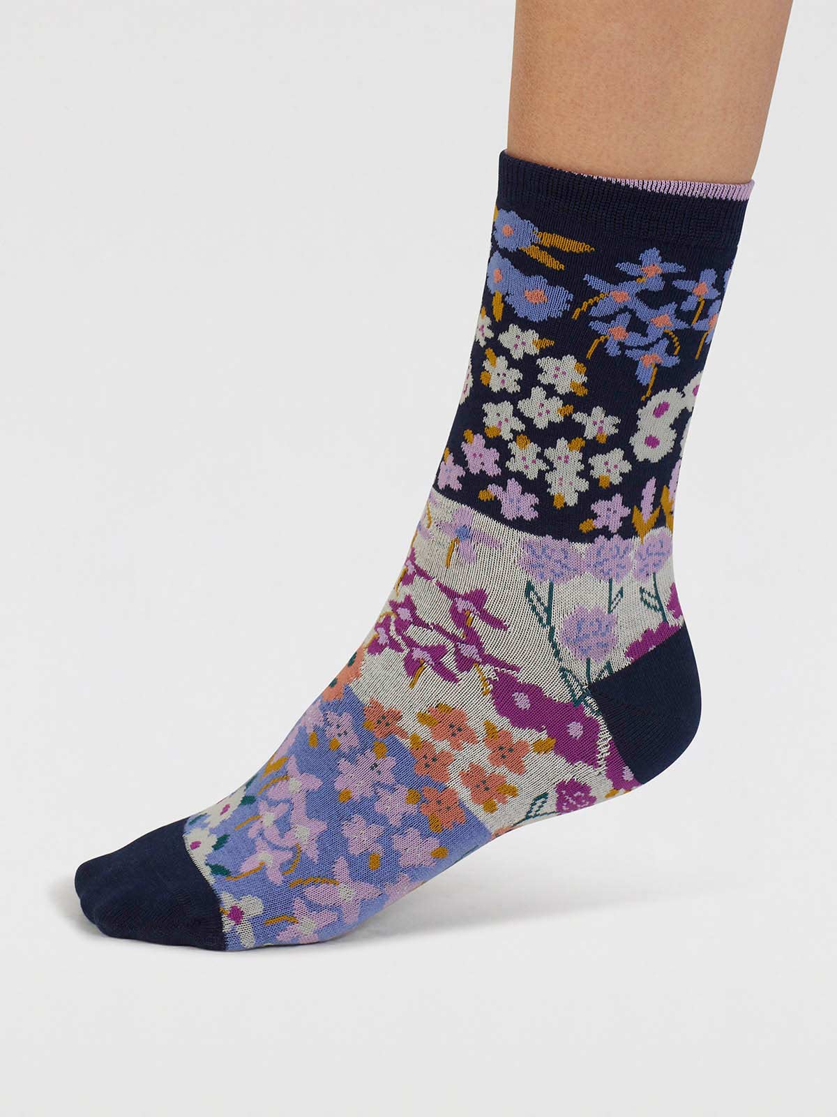 Marguerite Floral Organic Cotton Socks - Navy