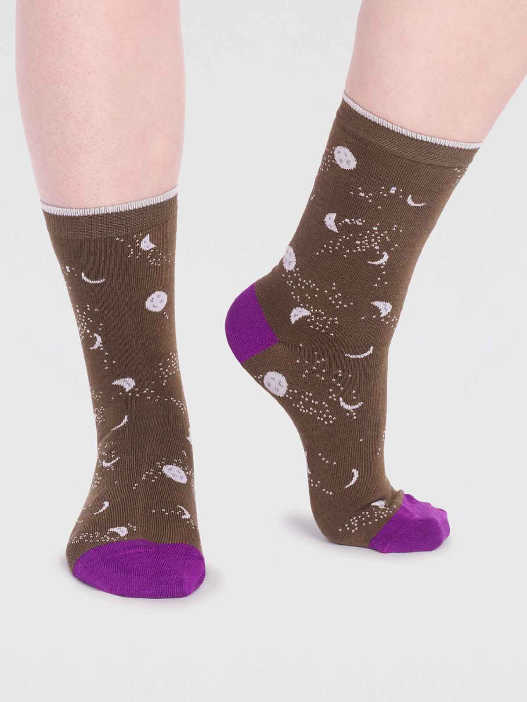 Mona Bamboo Moon Socks - Moss Green